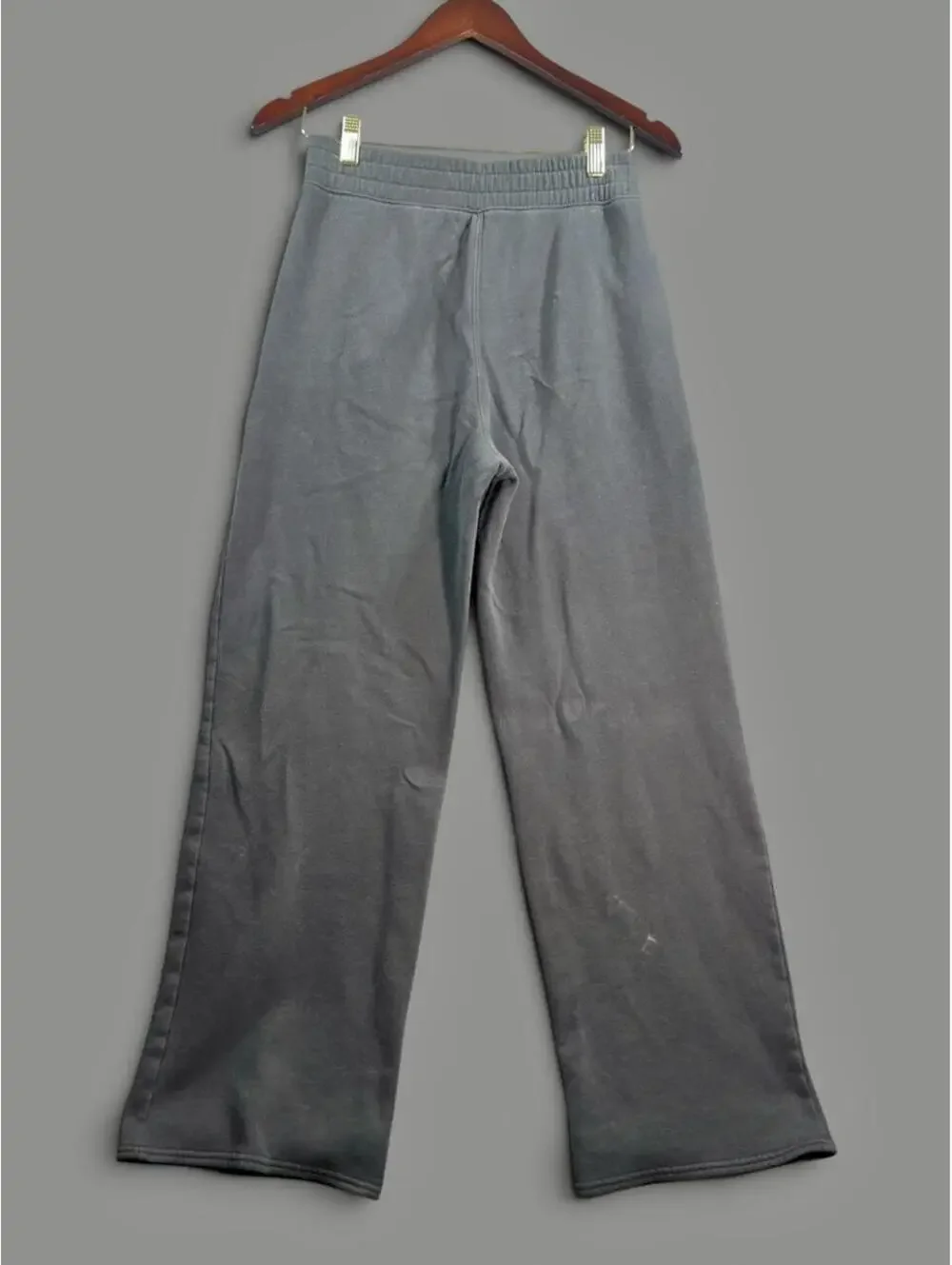 Hollister Ultra High-Rise Wide Leg Sweatpants – Size Small